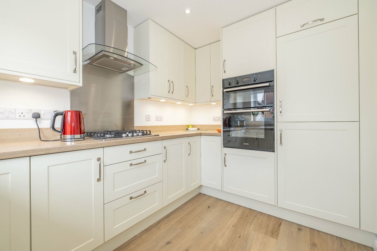 Properties For Sale in Realmwood Close Canterbury