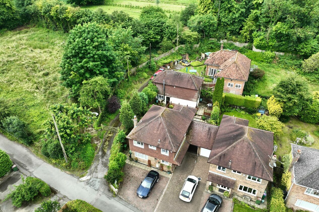 Properties For Sale in Rectory Lane  Lyminge