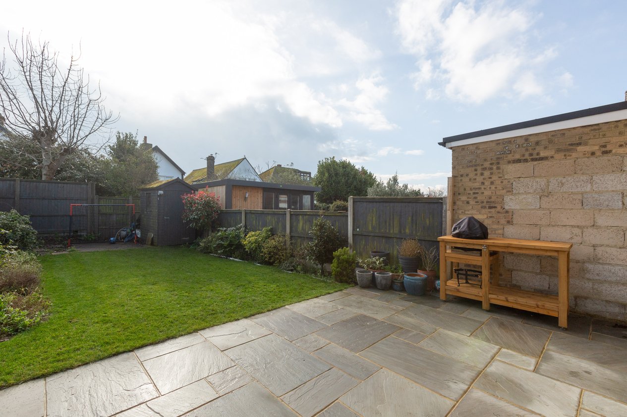 Properties Under Offer in Reculver Avenue Birchington