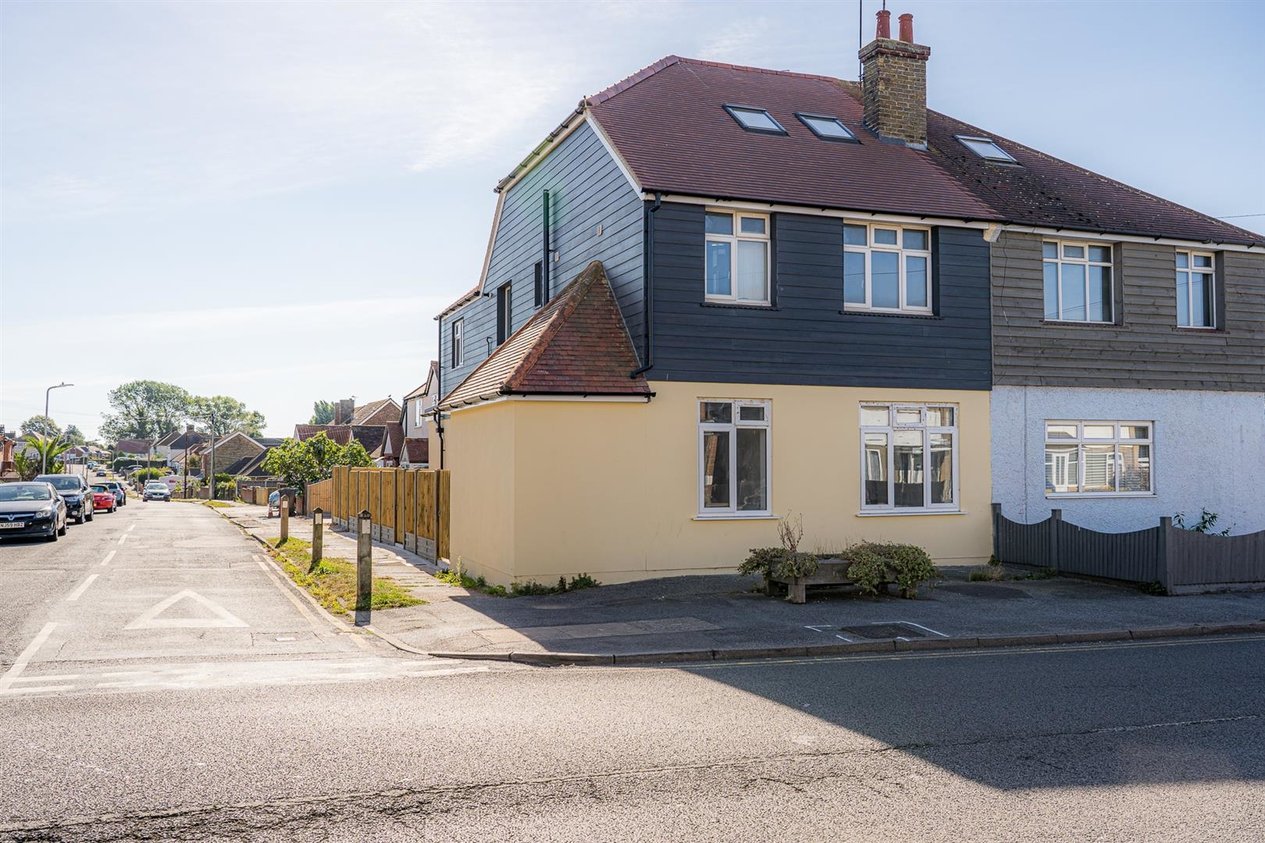 Properties Sold Subject To Contract in Reculver Road 