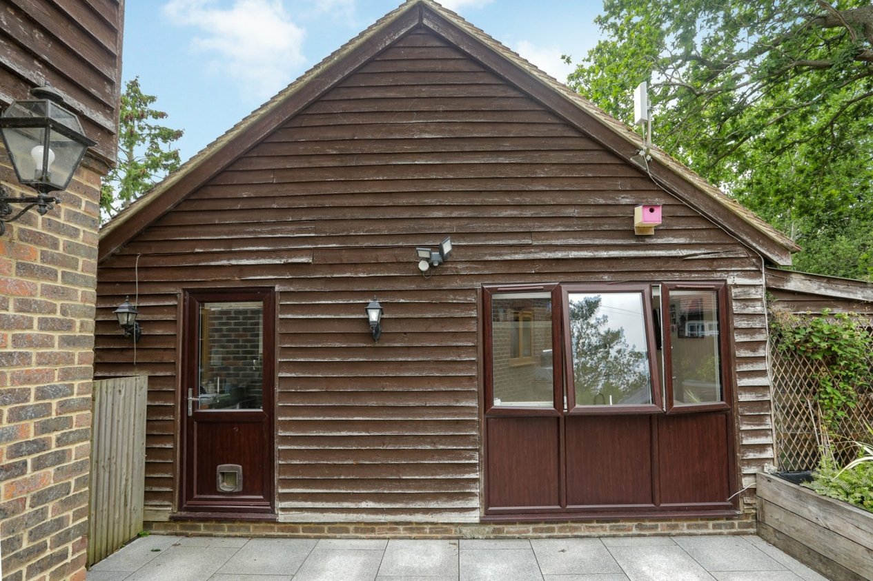 Properties For Sale in Redbrook Street Woodchurch