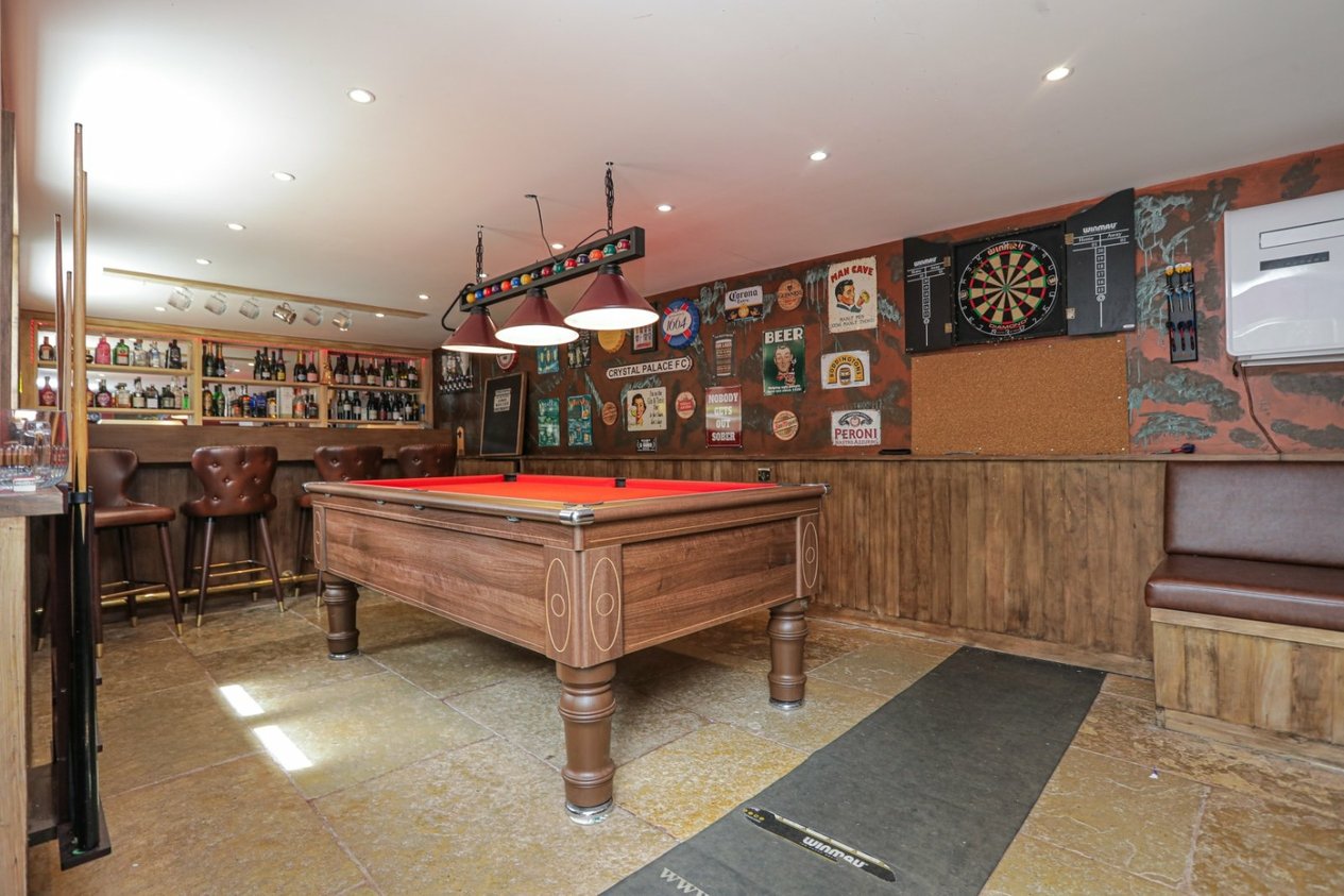 Properties For Sale in Redbrook Street Woodchurch