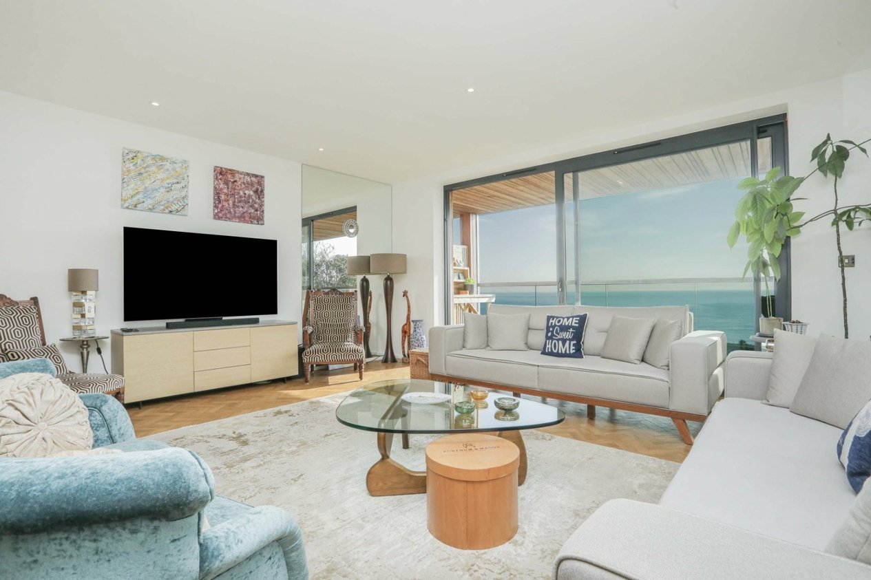 Properties For Sale in Redriff North Foreland Avenue