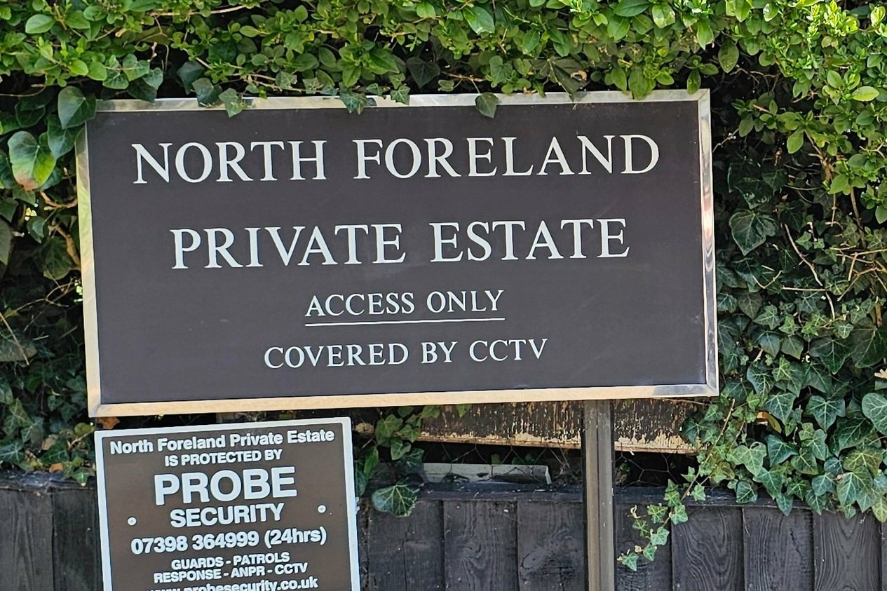 Properties For Sale in Redriff North Foreland Avenue