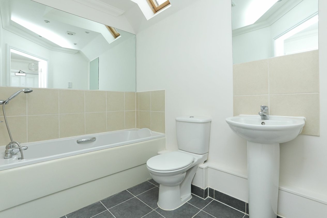 Properties Sold Subject To Contract in Redwing Close  Hawkinge