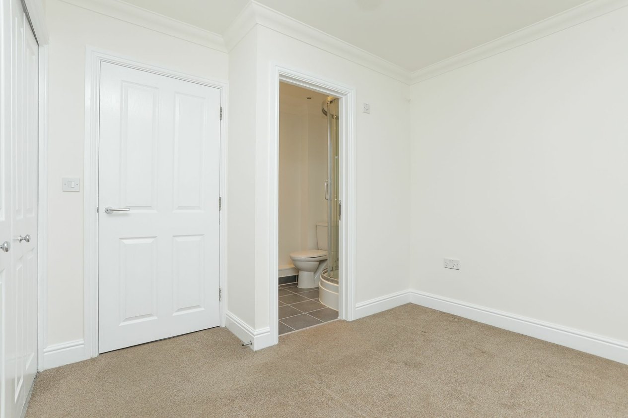 Properties Sold Subject To Contract in Redwing Close  Hawkinge