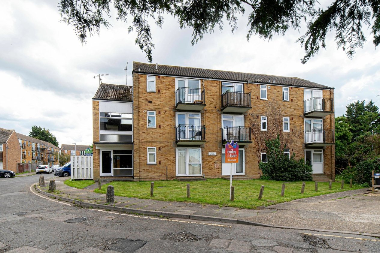 Properties Sold Subject To Contract in Rhodaus Close  Moat House Rhodaus Close