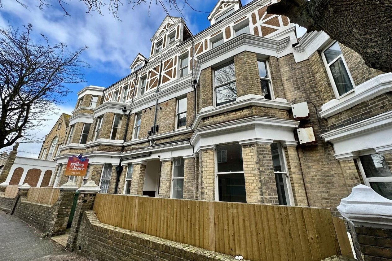 Properties Sold Subject To Contract in Richmond House  The Parade
