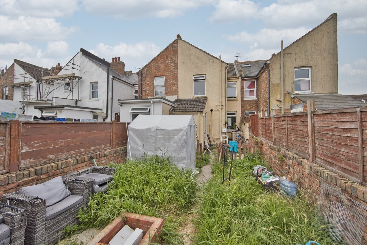 Properties Under Offer in Richmond Street Folkestone