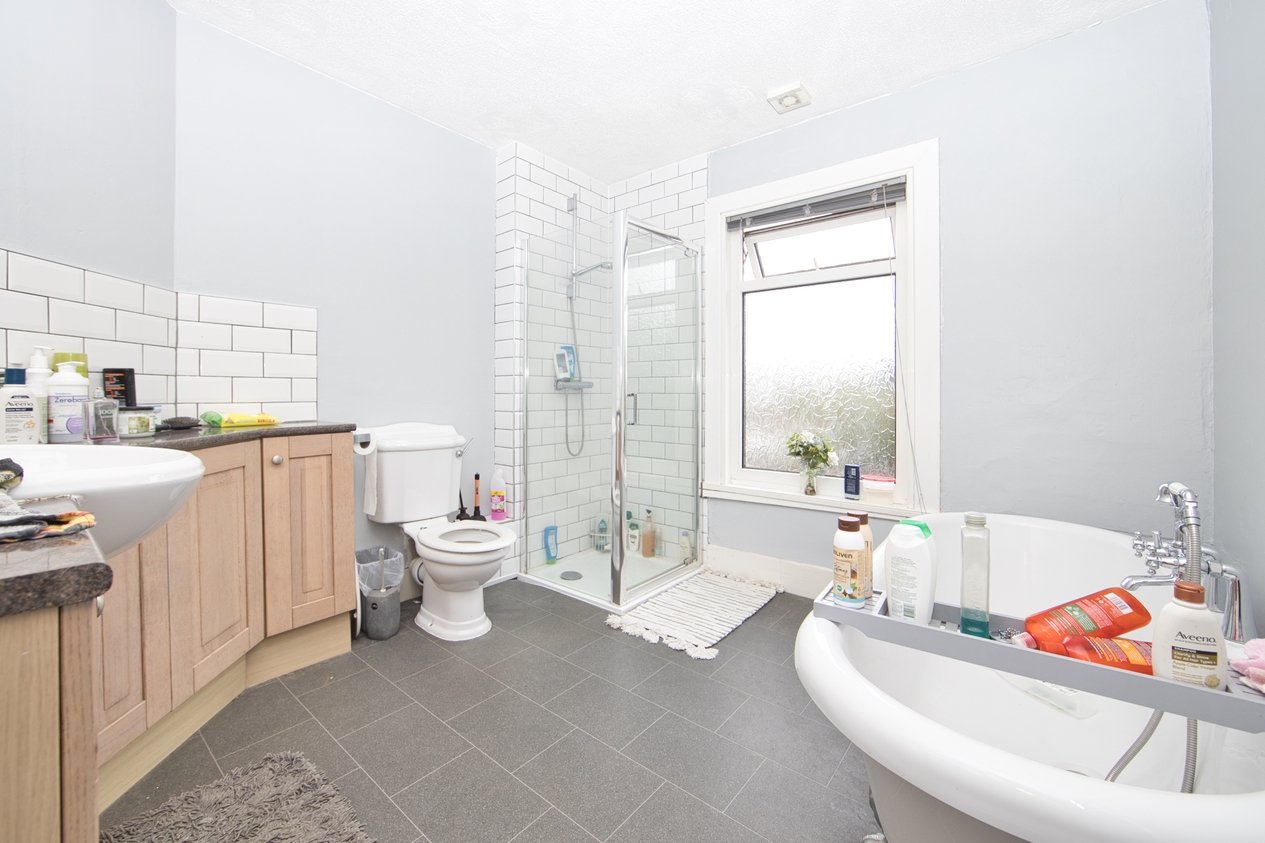 Properties Under Offer in Richmond Street Folkestone