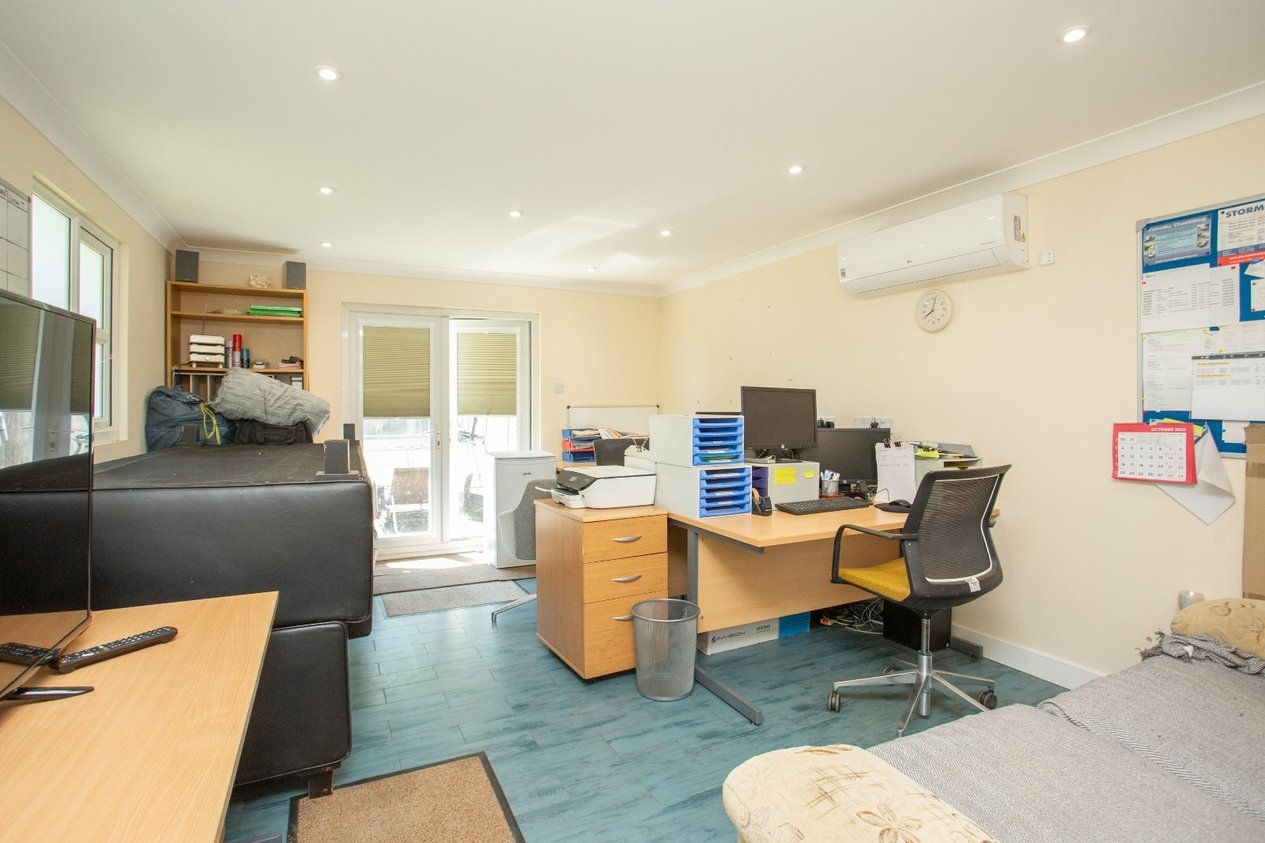 Properties For Sale in Ridgeway Road Herne Bay