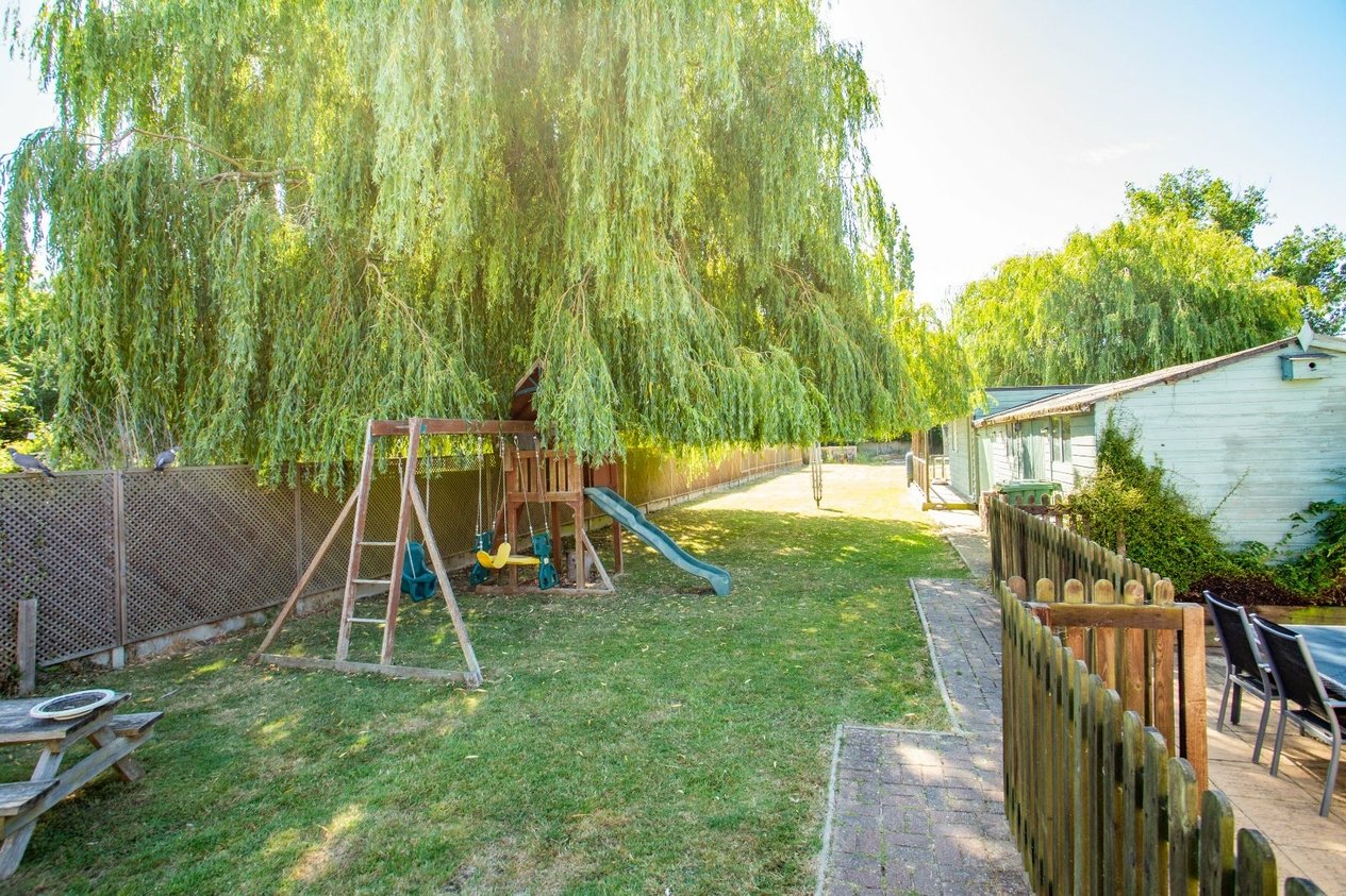 Properties For Sale in Ridgeway Road Herne Bay
