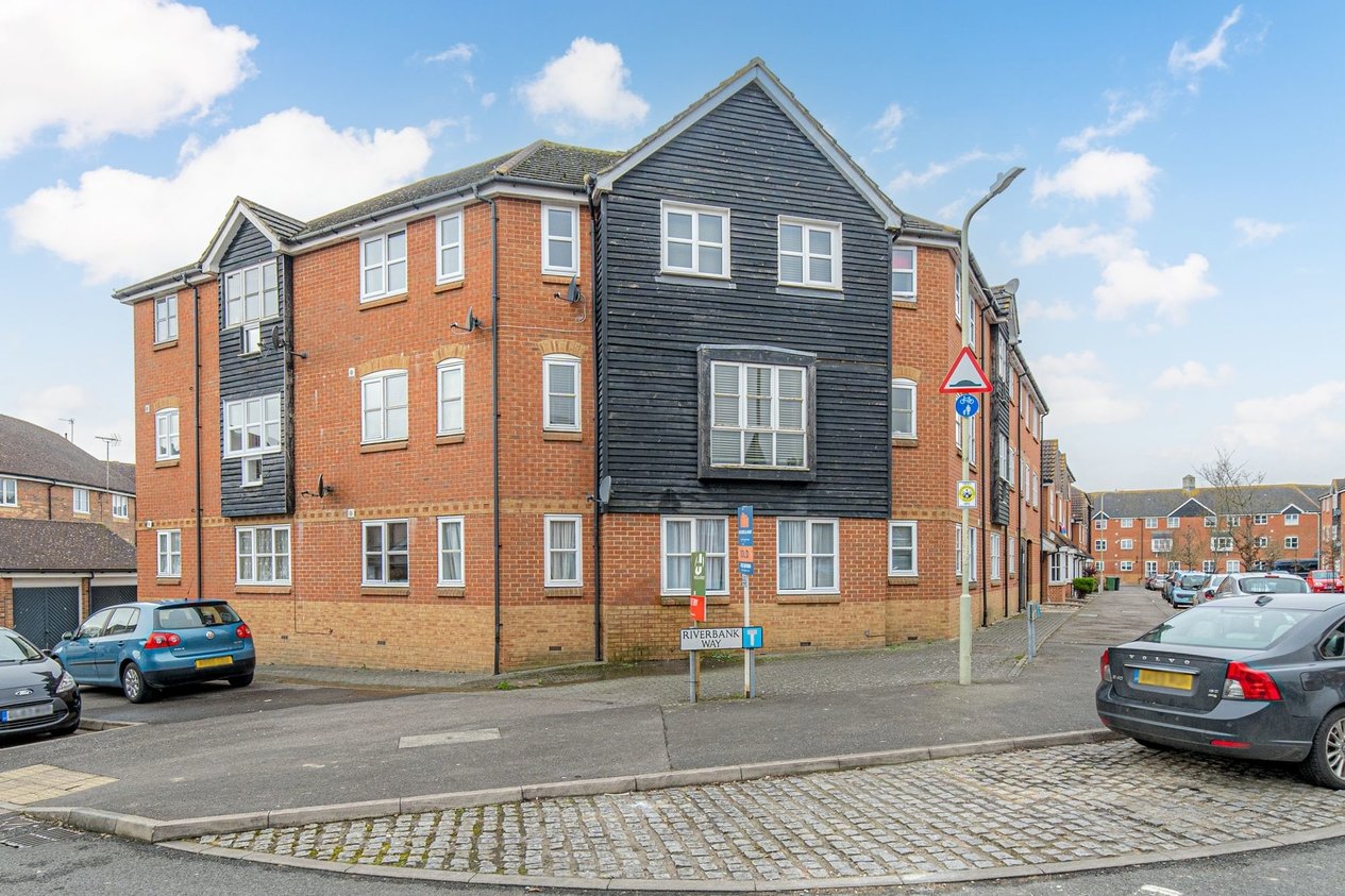 Properties Sold Subject To Contract in Riverbank Way  Ashford