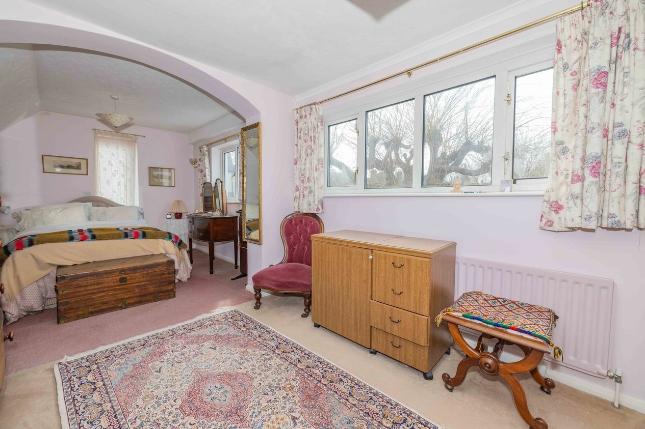 Properties For Sale in Riverside Close  Bridge