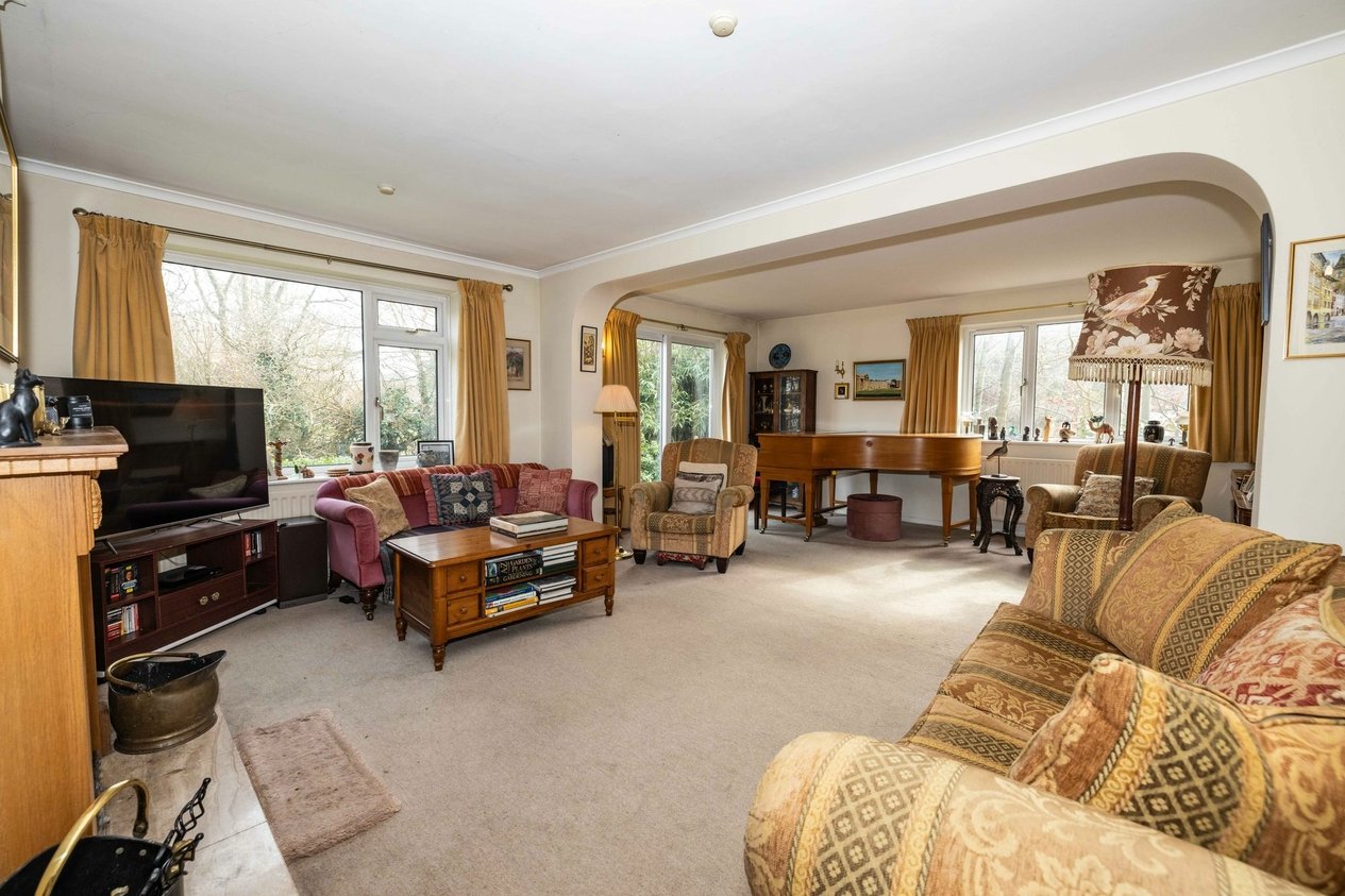 Properties For Sale in Riverside Close  Bridge
