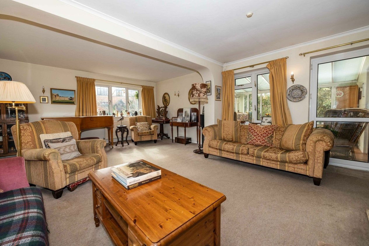 Properties For Sale in Riverside Close  Bridge