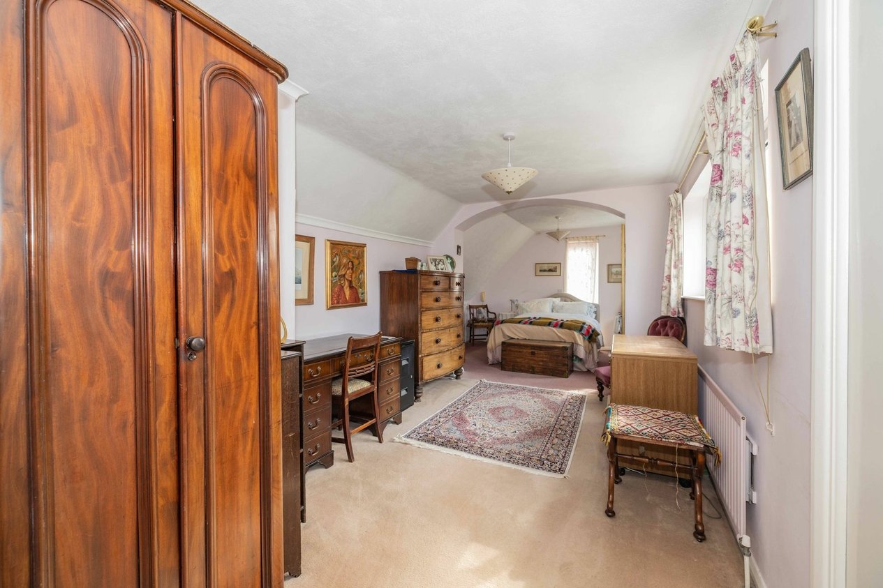 Properties For Sale in Riverside Close  Bridge