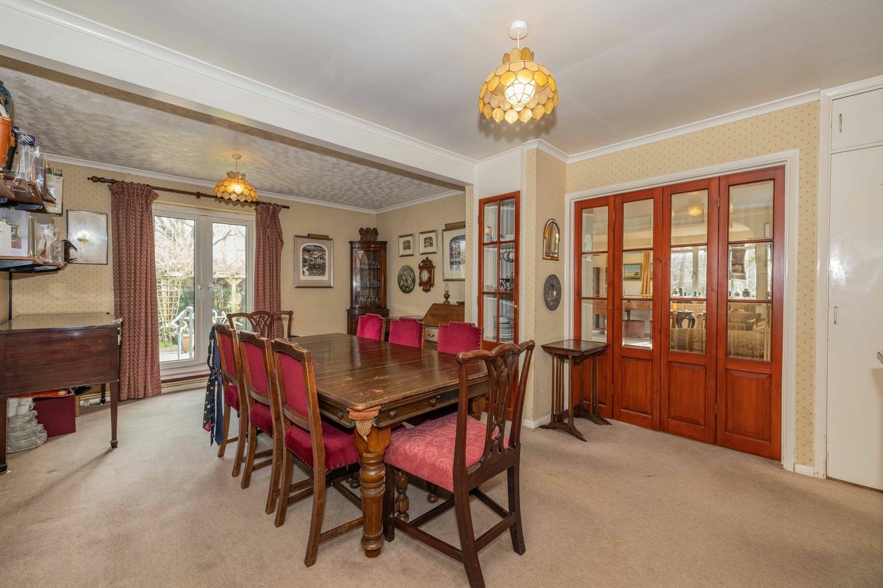Properties For Sale in Riverside Close  Bridge