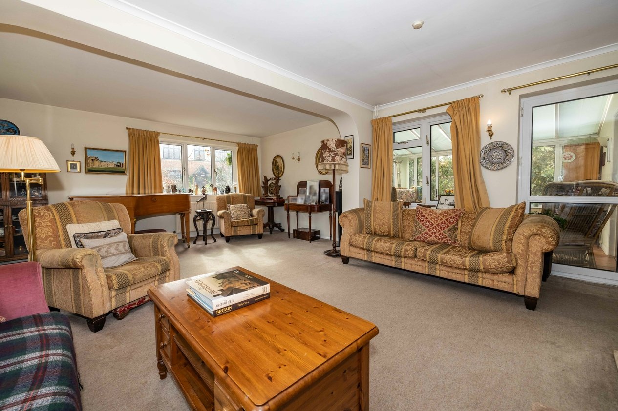 Properties For Sale in Riverside Close Bridge