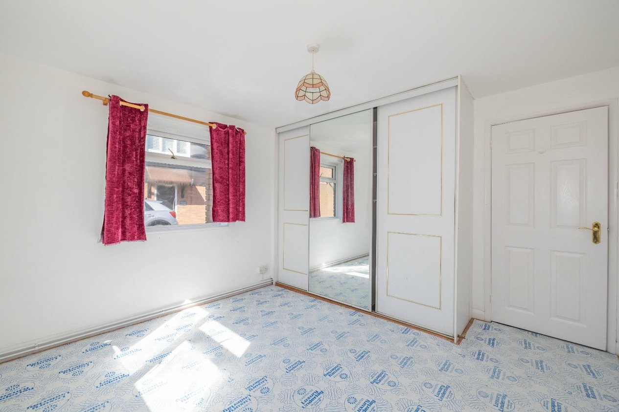 Properties For Sale in Riverside Close Canterbury