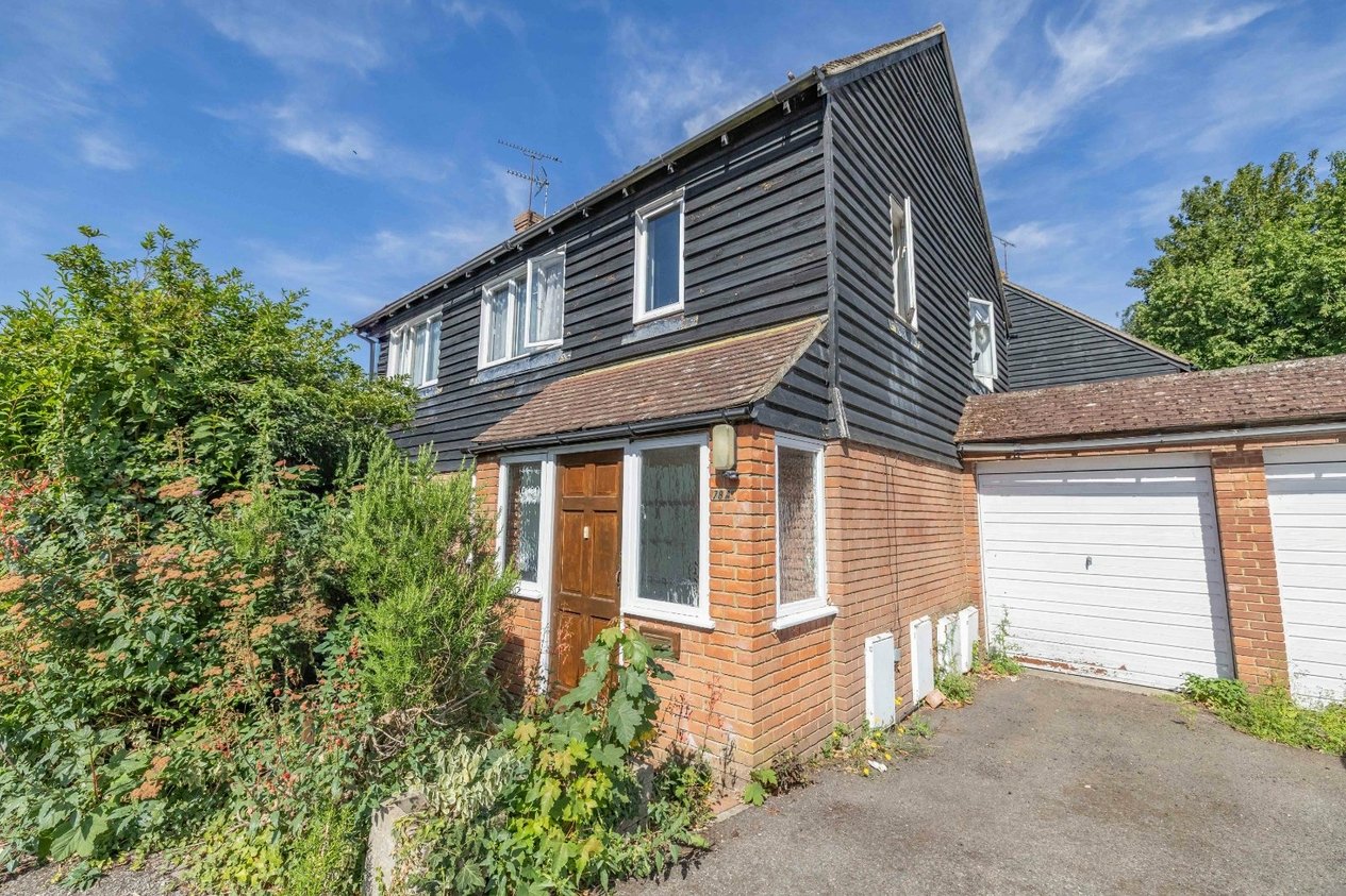 Properties For Sale in Riverside Close Canterbury