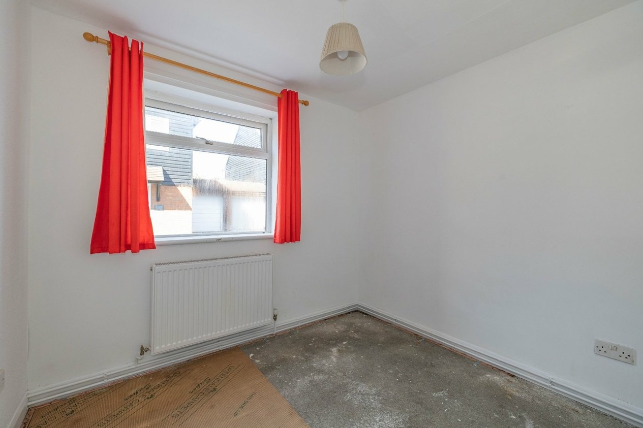 Properties For Sale in Riverside Close Canterbury