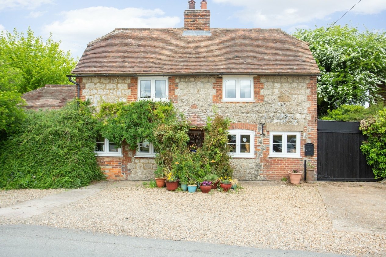 Properties For Sale in Roman Road Aldington