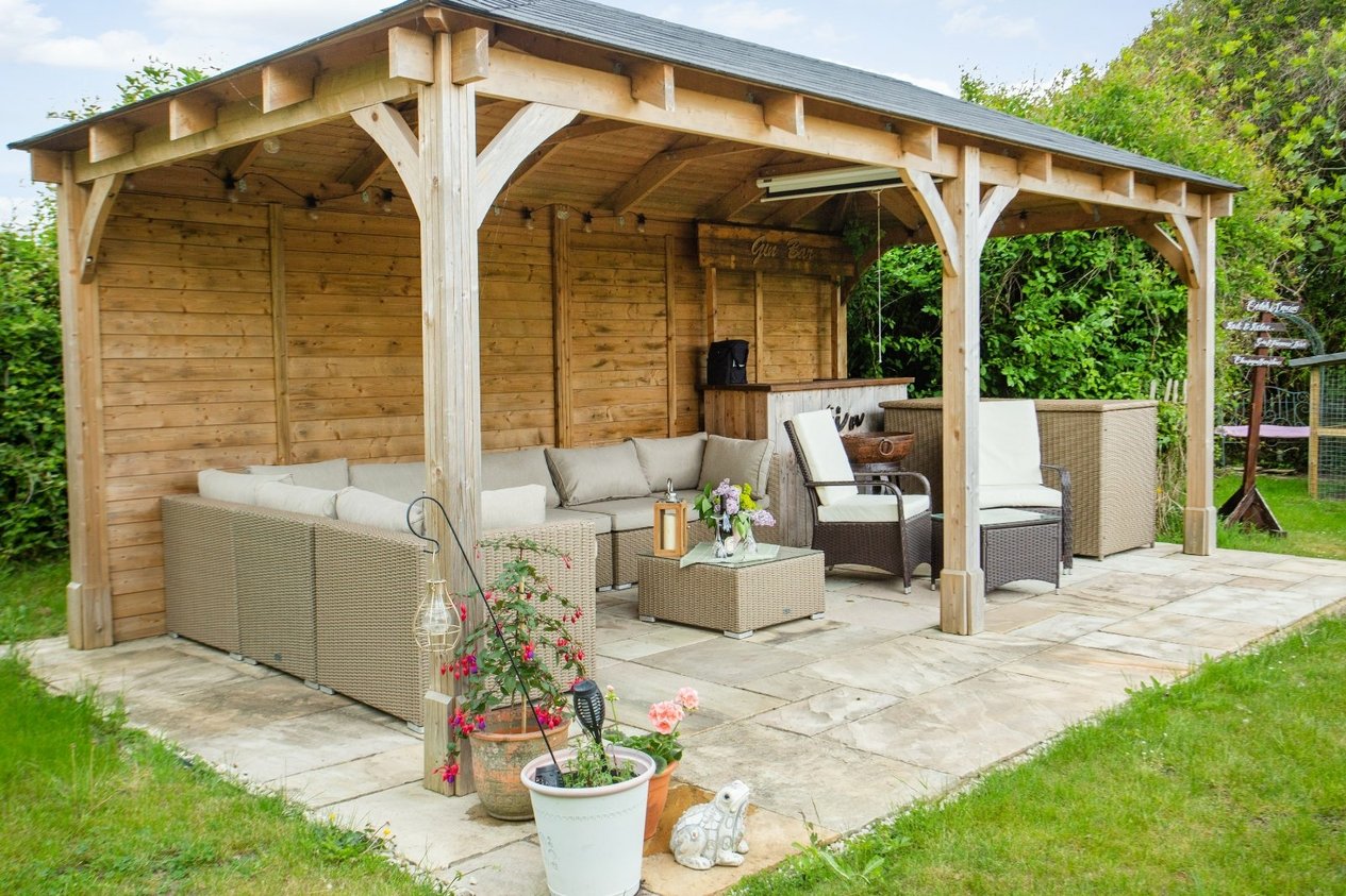 Properties For Sale in Roman Road Aldington