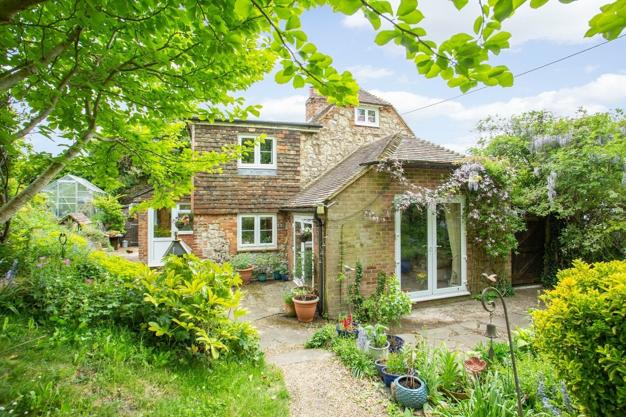 Properties For Sale in Roman Road Aldington