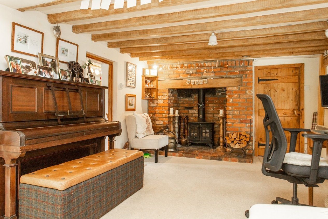 Properties For Sale in Roman Road Aldington
