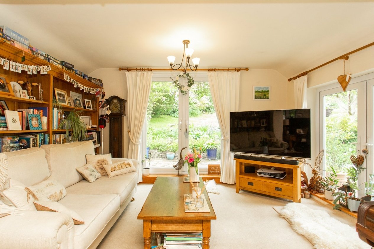Properties For Sale in Roman Road Aldington