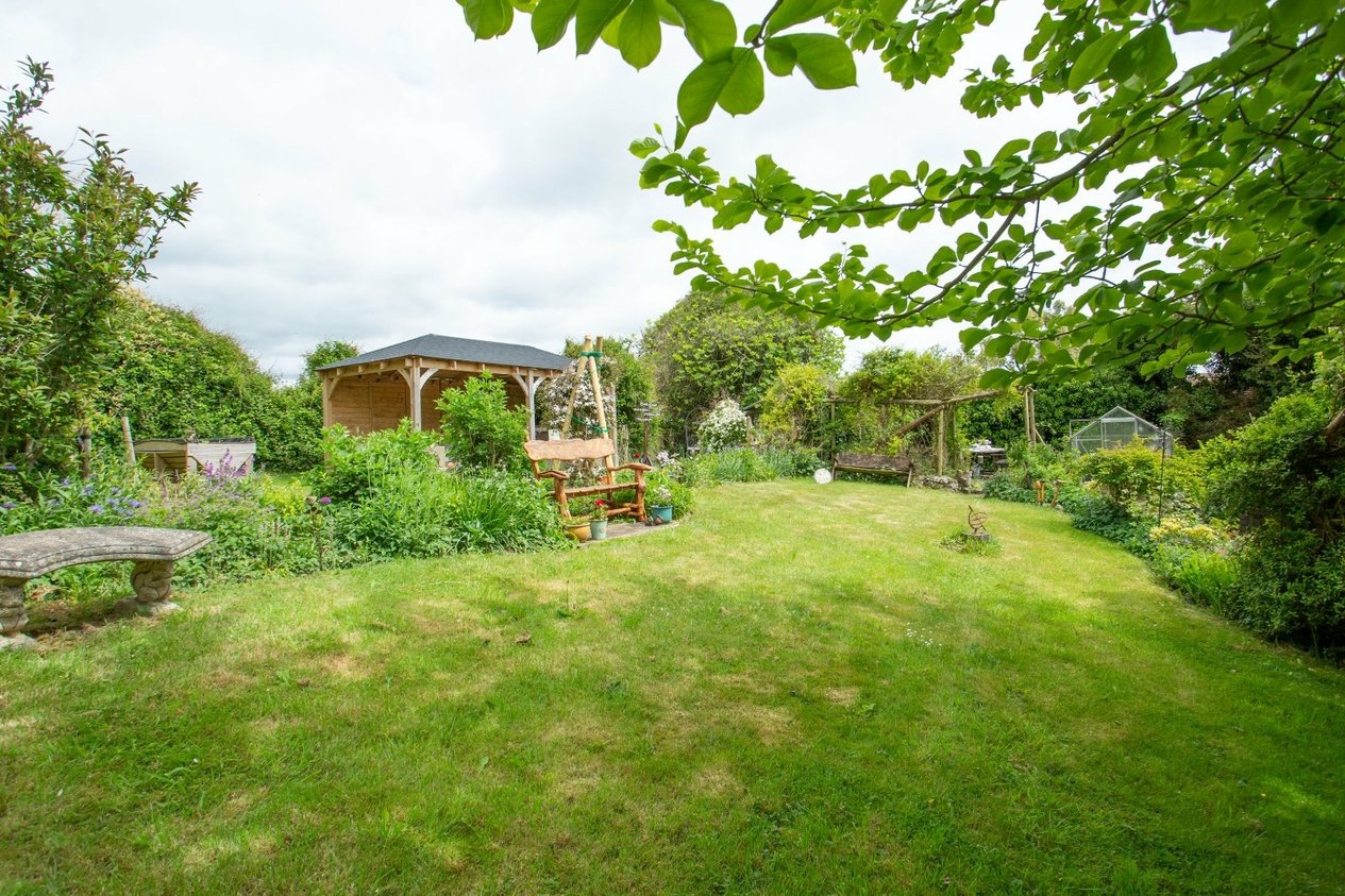 Properties For Sale in Roman Road Aldington