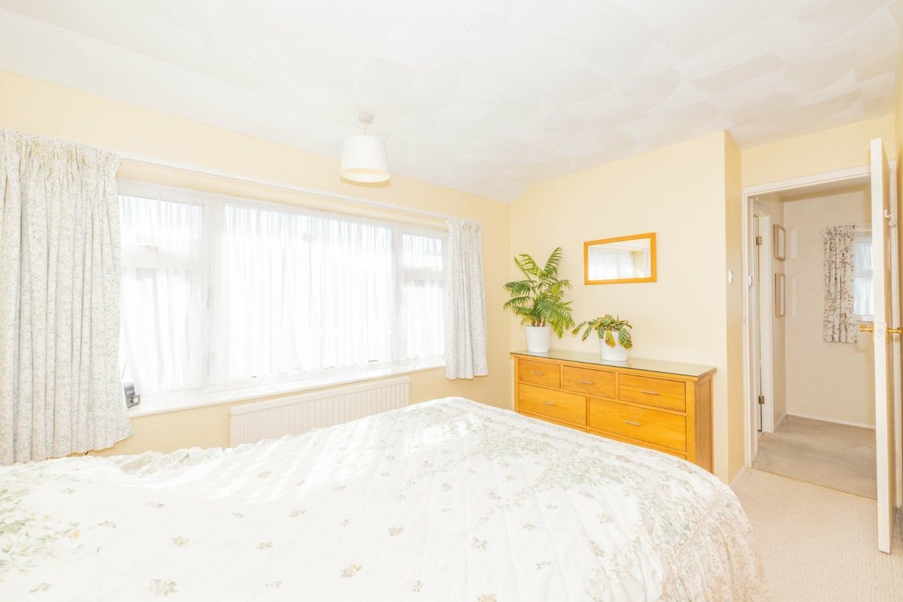 Properties Under Offer in Romney Road Ashford