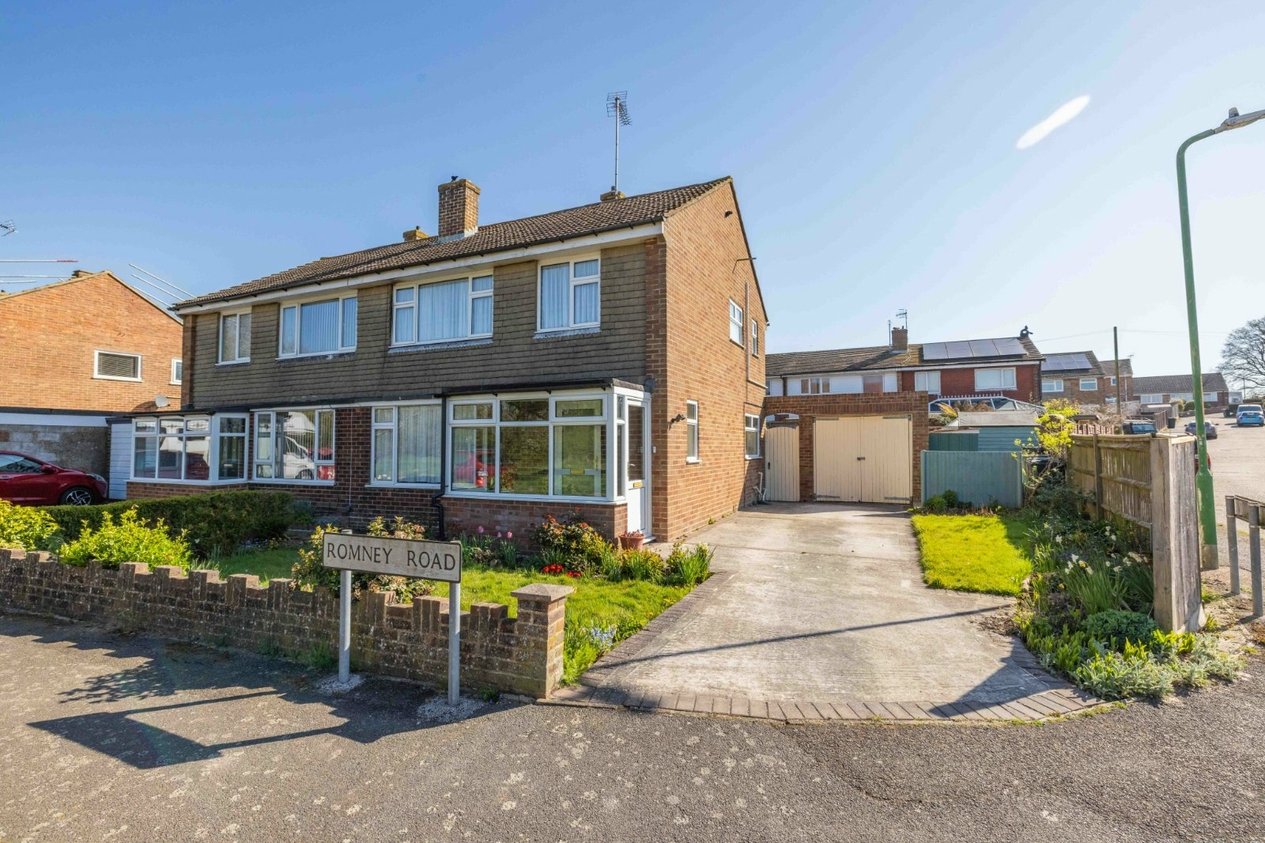 Properties Under Offer in Romney Road Ashford