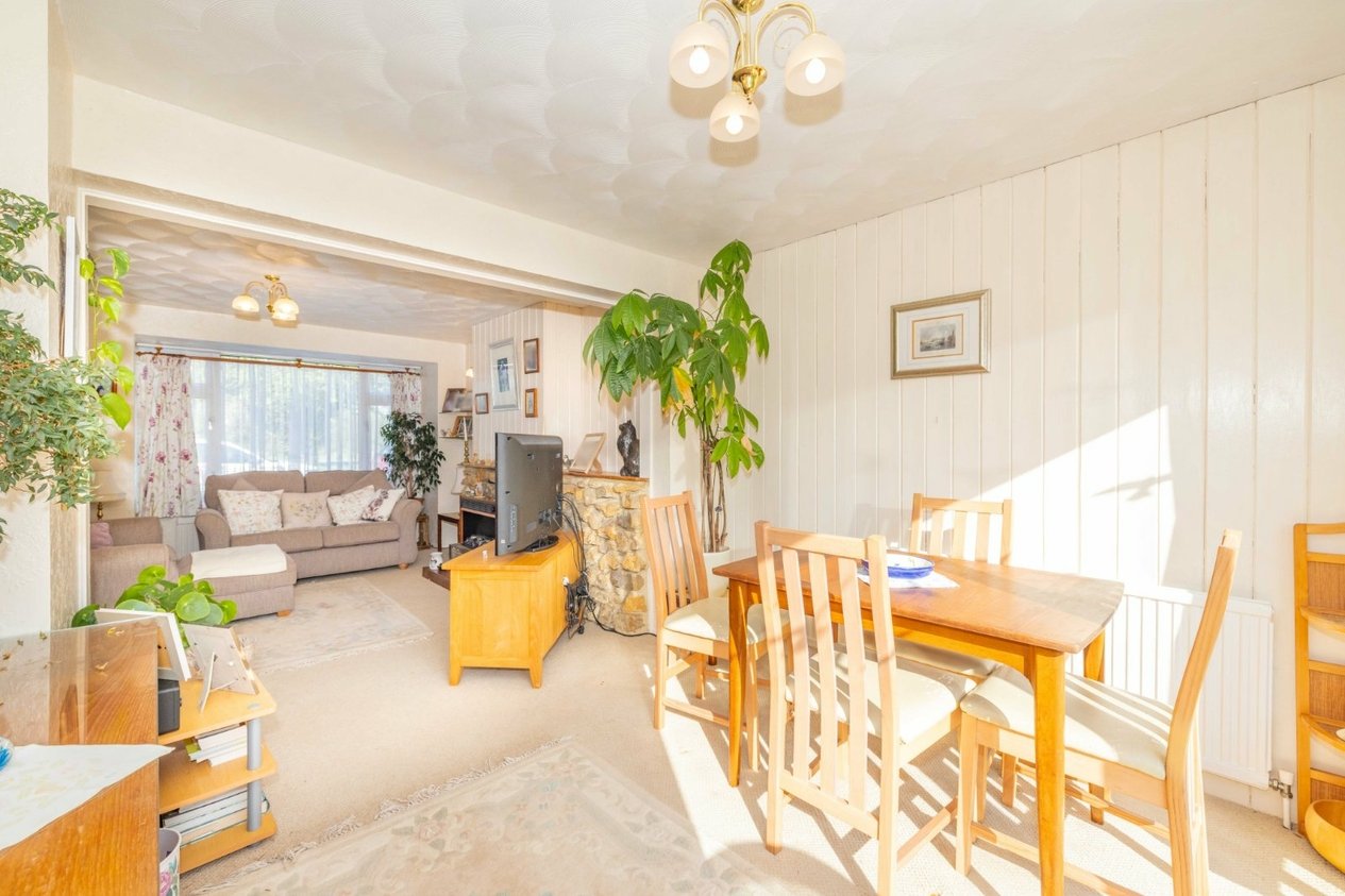 Properties Under Offer in Romney Road Ashford