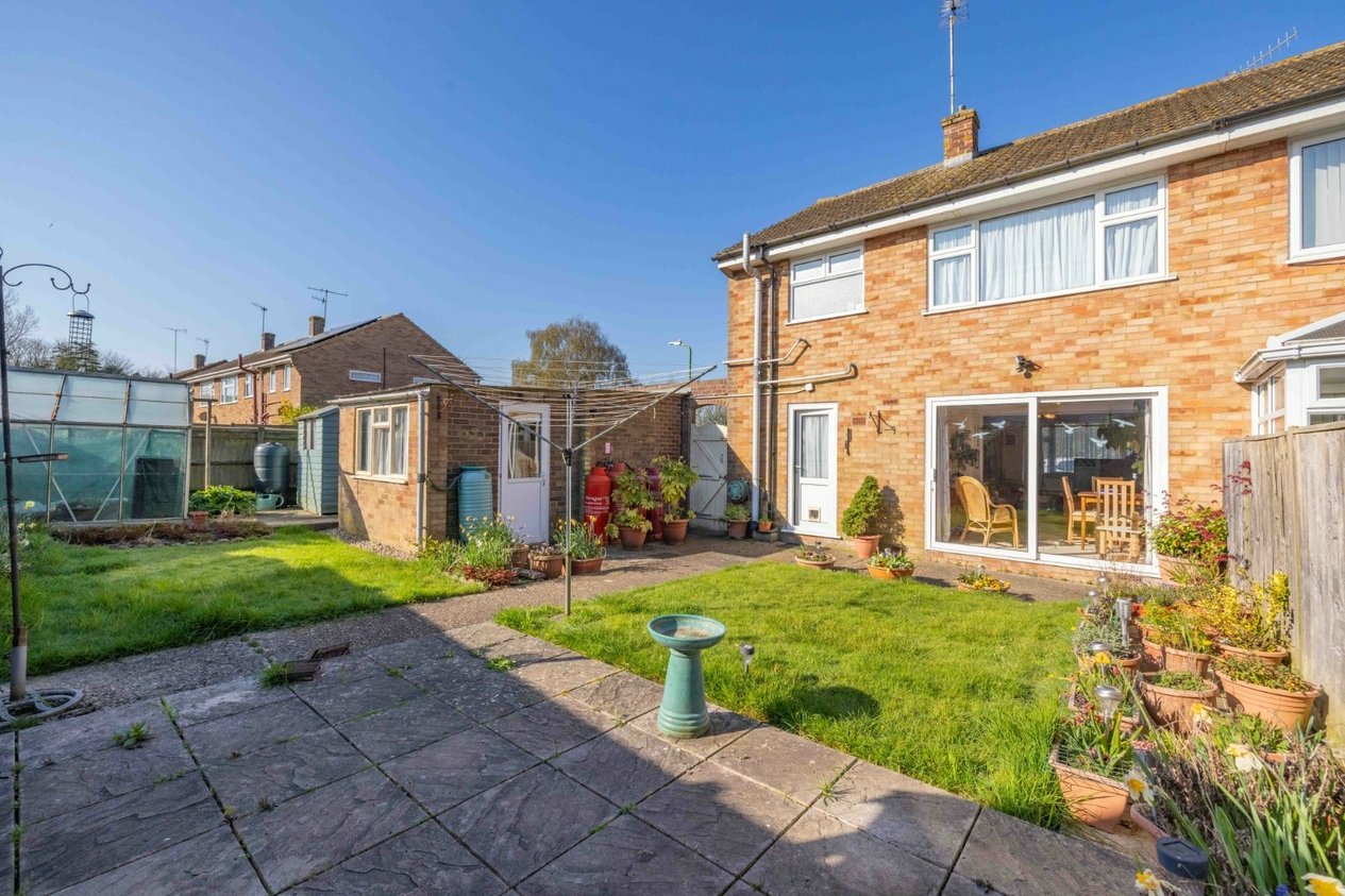 Properties Under Offer in Romney Road Ashford