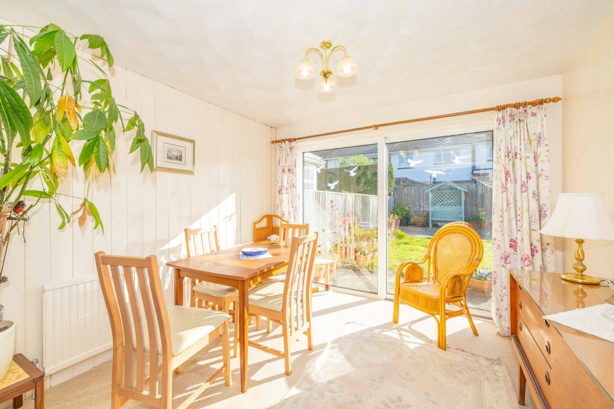 Properties Under Offer in Romney Road Ashford