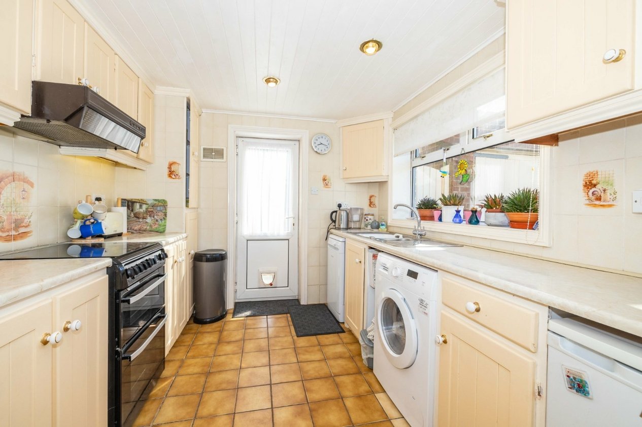 Properties Under Offer in Romney Road Ashford