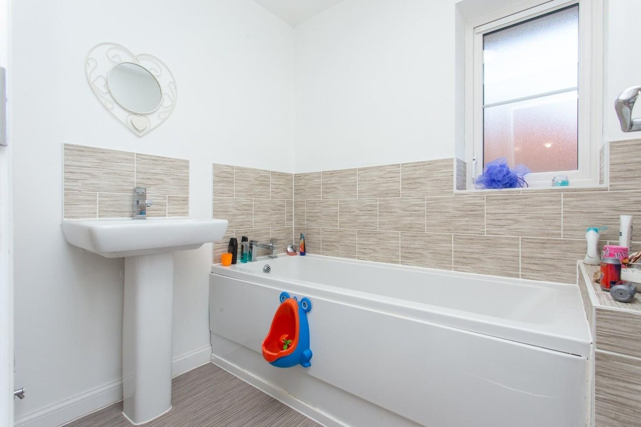 Properties For Sale in Ropeway Drive  Aylesham