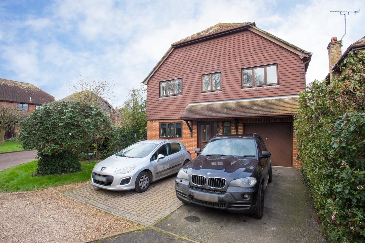 Properties Sold Subject To Contract in Rowan Close Staple