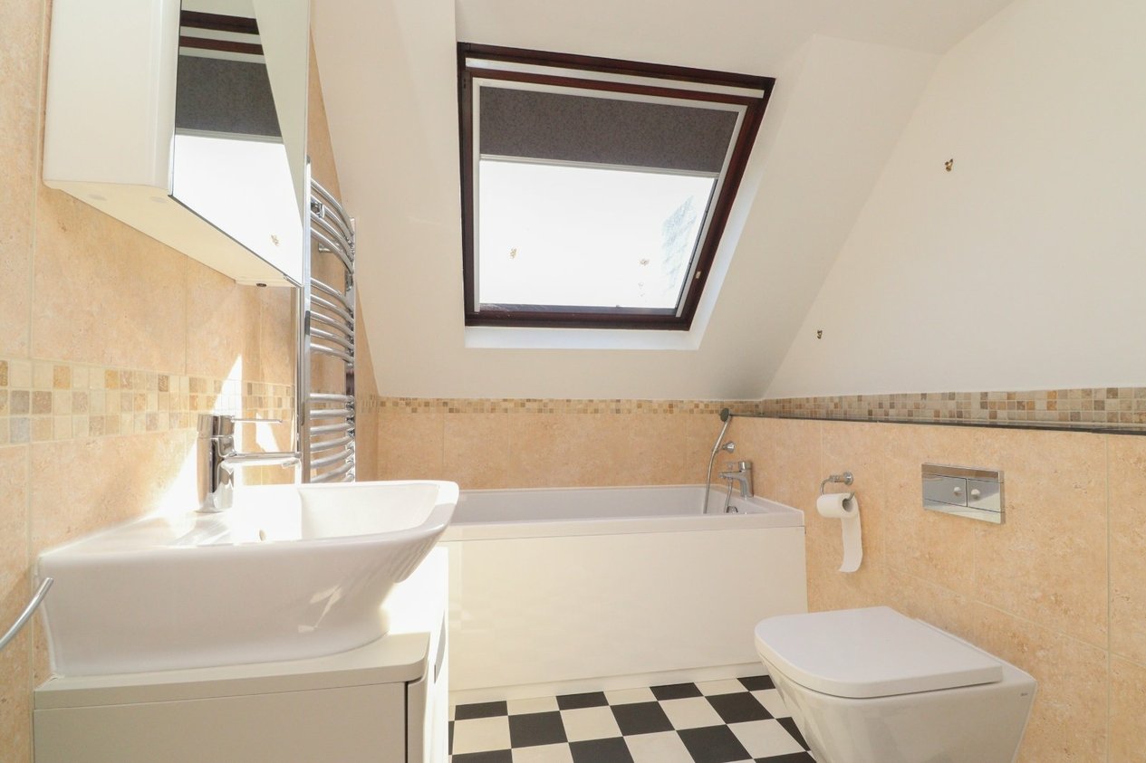 Properties For Sale in Rowena Court, 1  St Mildreds Gardens Westgate-on-Sea