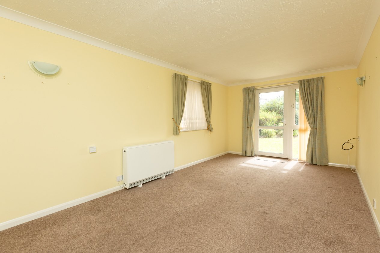 Properties Under Offer in Rowena Road Westgate-On-Sea