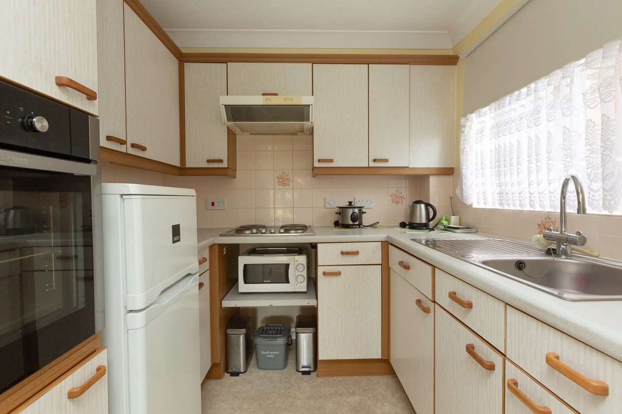 Properties Under Offer in Rowena Road Westgate-On-Sea