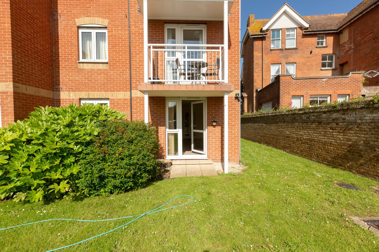 Properties Under Offer in Rowena Road Westgate-On-Sea