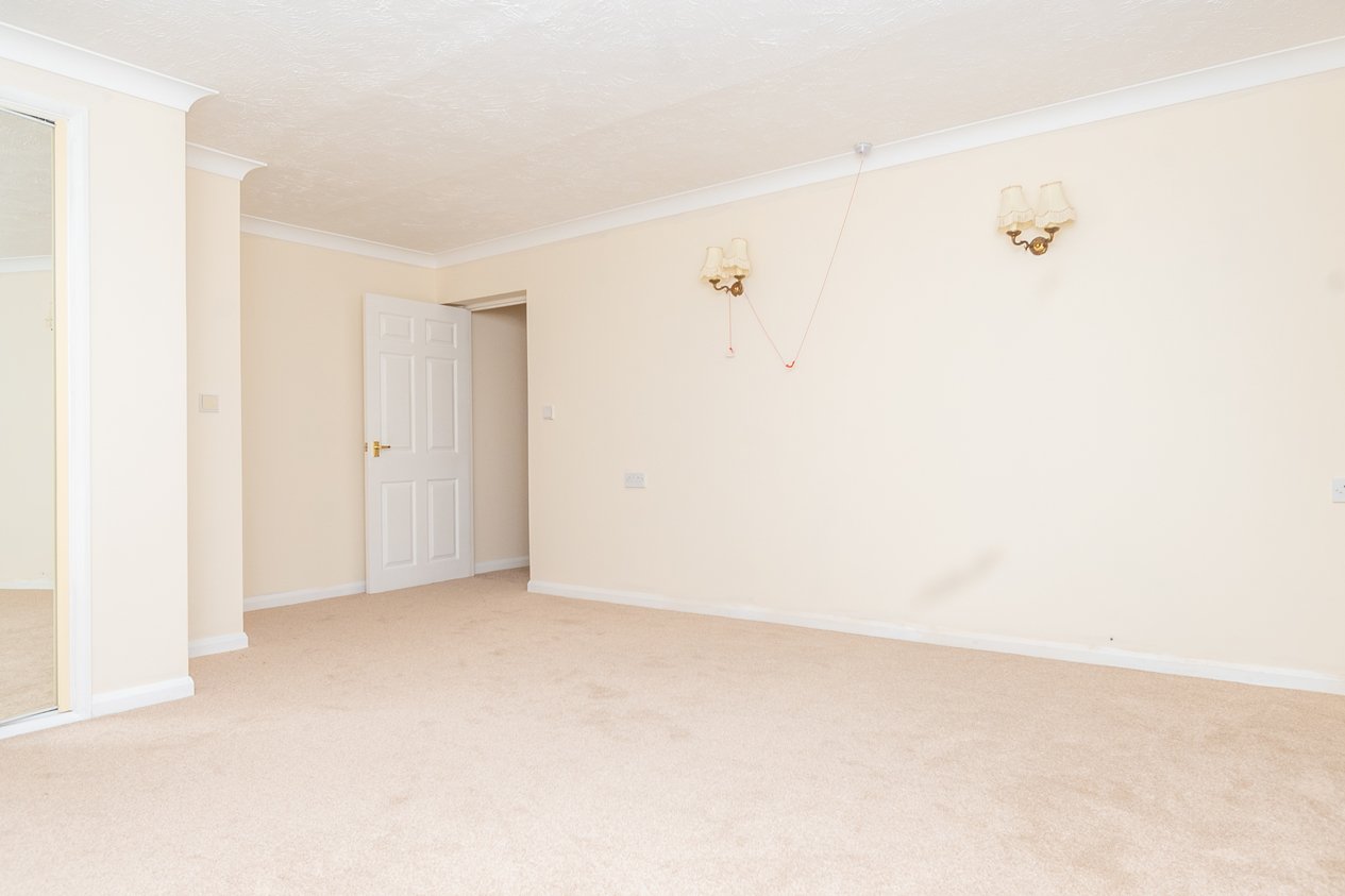 Properties Under Offer in Rowena Road Westgate-On-Sea