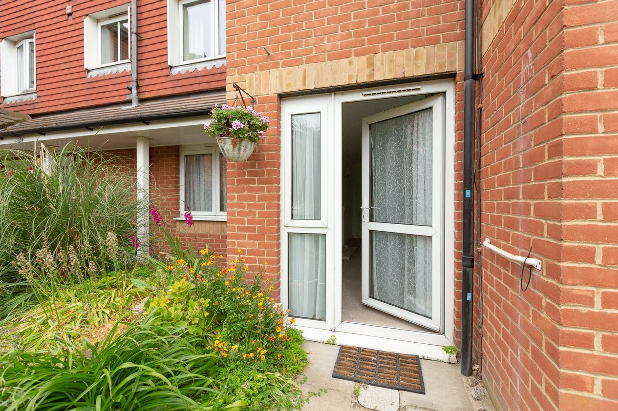 Properties Under Offer in Rowena Road Westgate-On-Sea