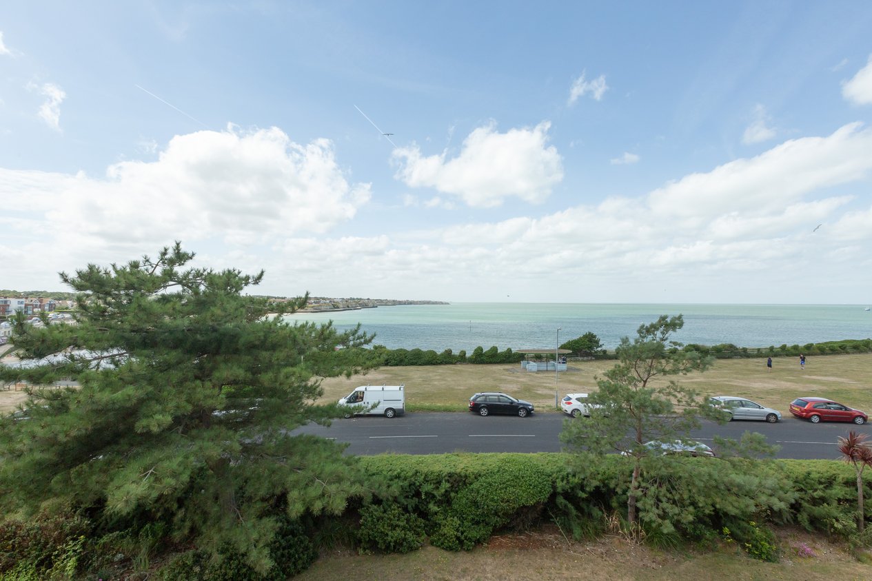 Properties Under Offer in Rowena Road Westgate-On-Sea