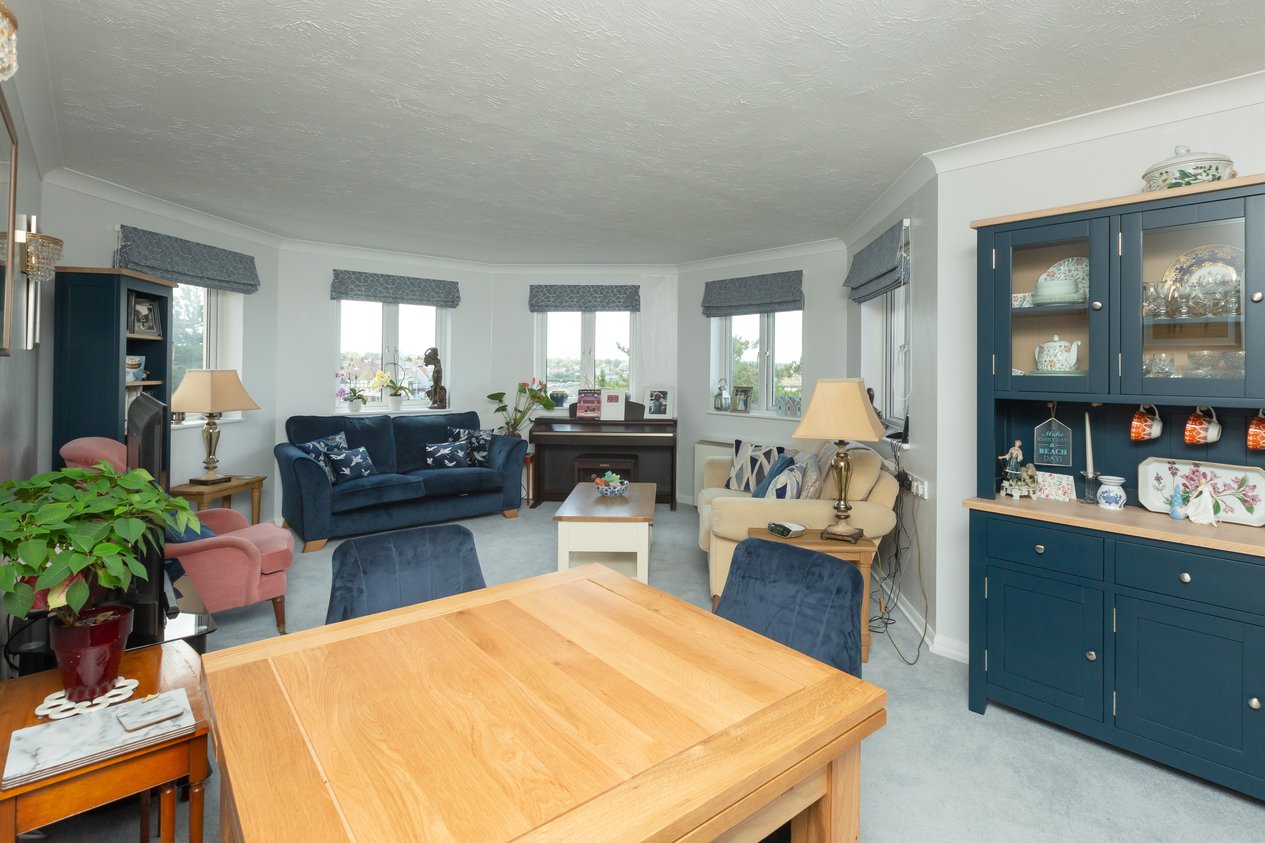 Properties Under Offer in Rowena Road Westgate-On-Sea