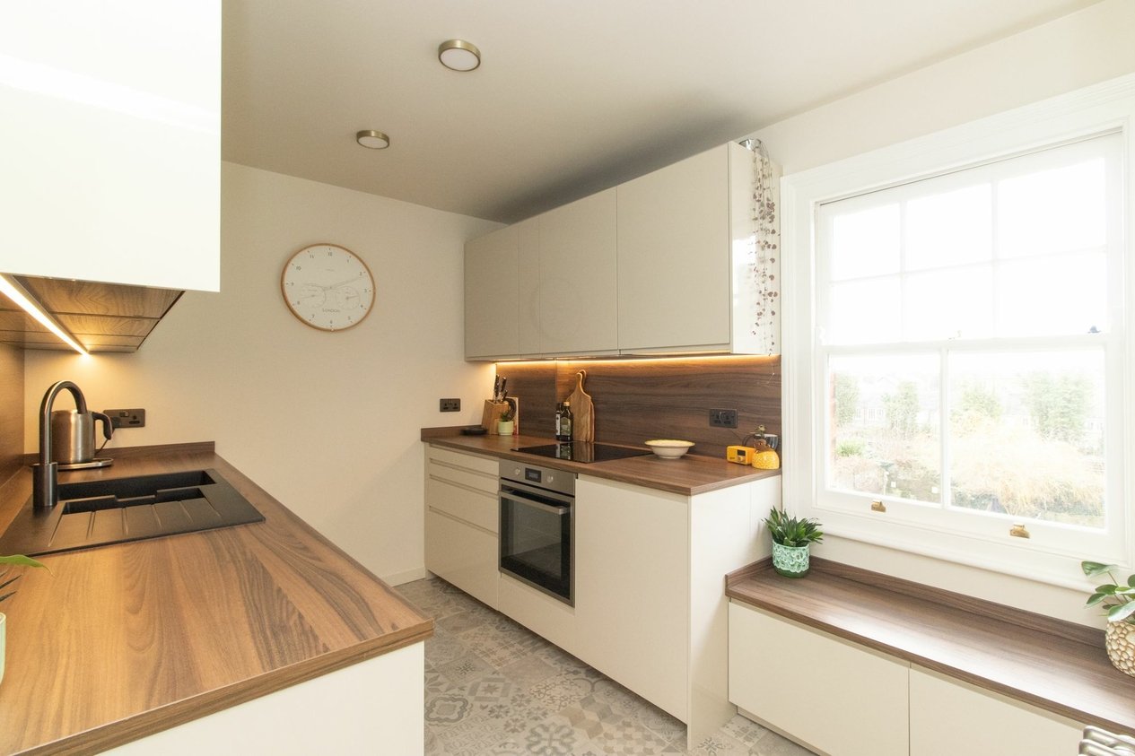 Properties Sold Subject To Contract in Roxburgh Road  Pilar Court