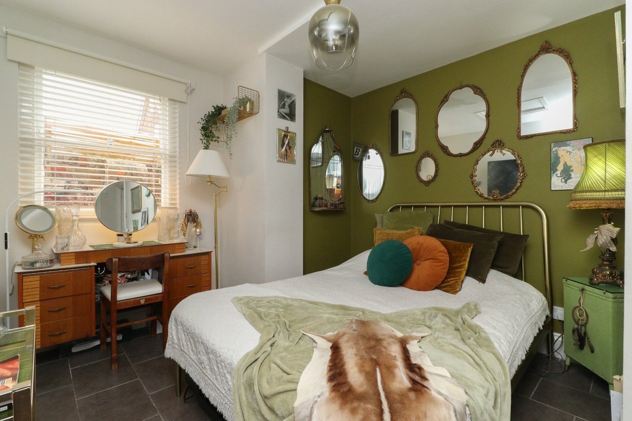 Properties For Sale in Roxburgh Road 